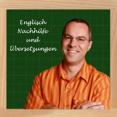 Englisch Nachhilfelehrer vor Tafel Englisch Nachhilfelehrer vor Tafel